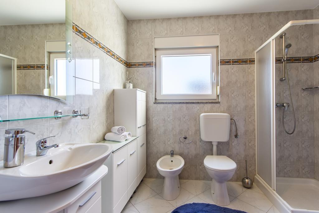 Apartments Alba Fažana Zewnętrze zdjęcie