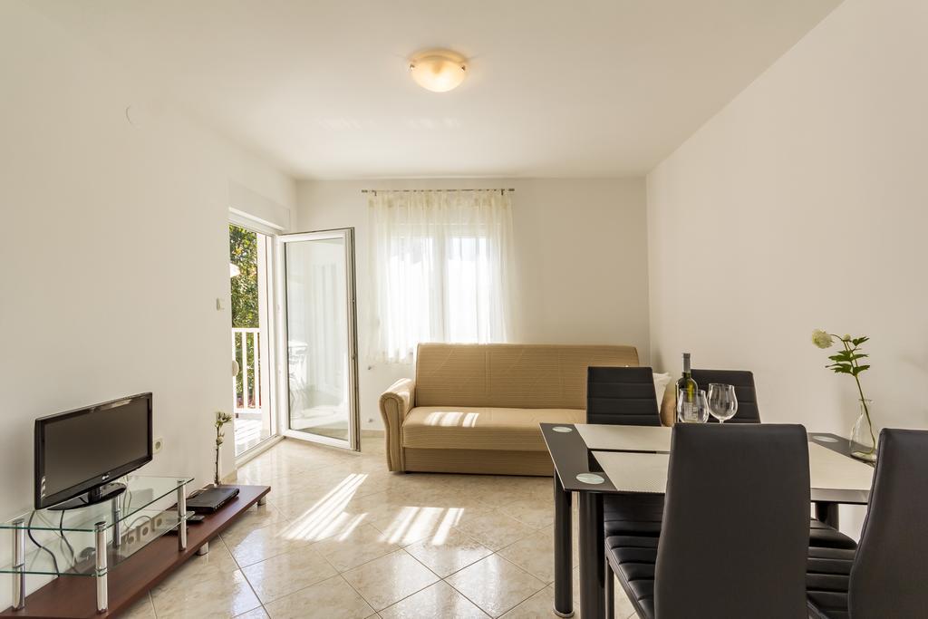 Apartments Alba Fažana Zewnętrze zdjęcie