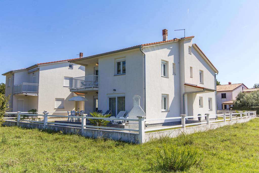 Apartments Alba Fažana Zewnętrze zdjęcie